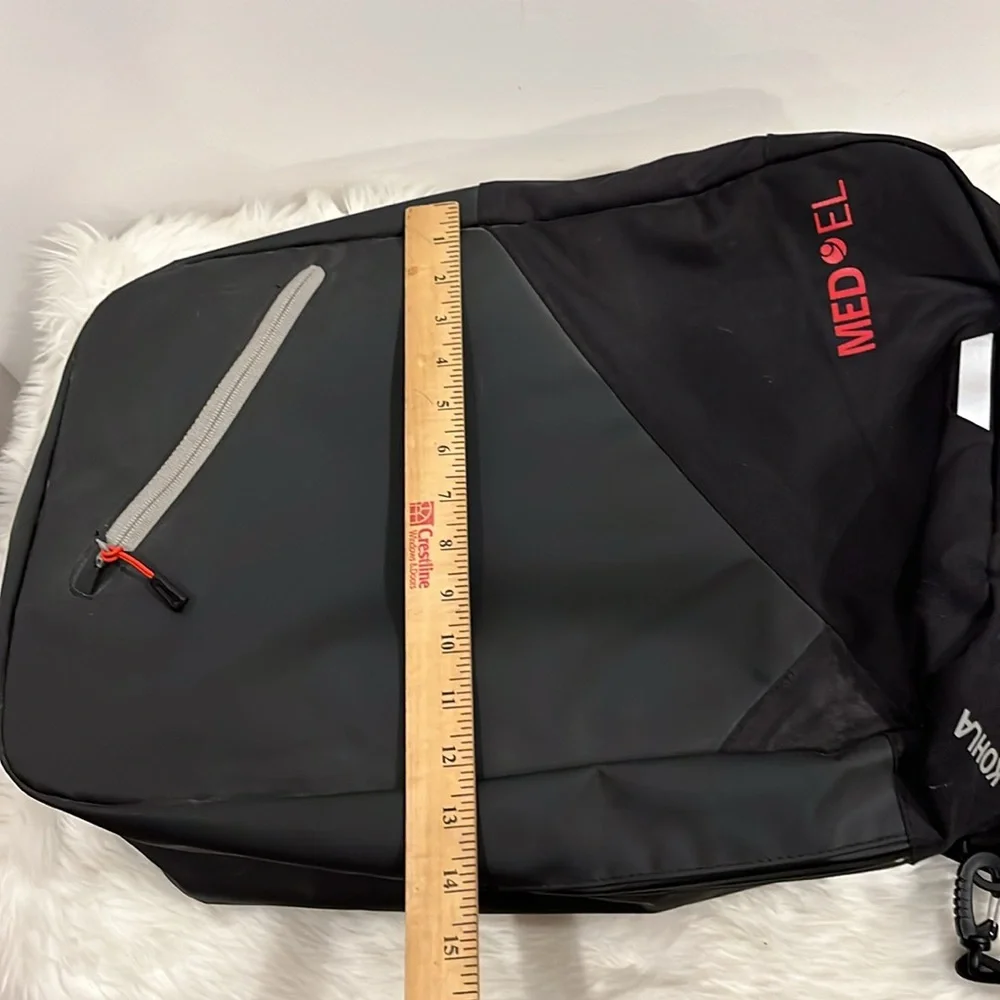 Kohla Restless 18L Black Backpack Multimedia Retractable Straps Side Handle